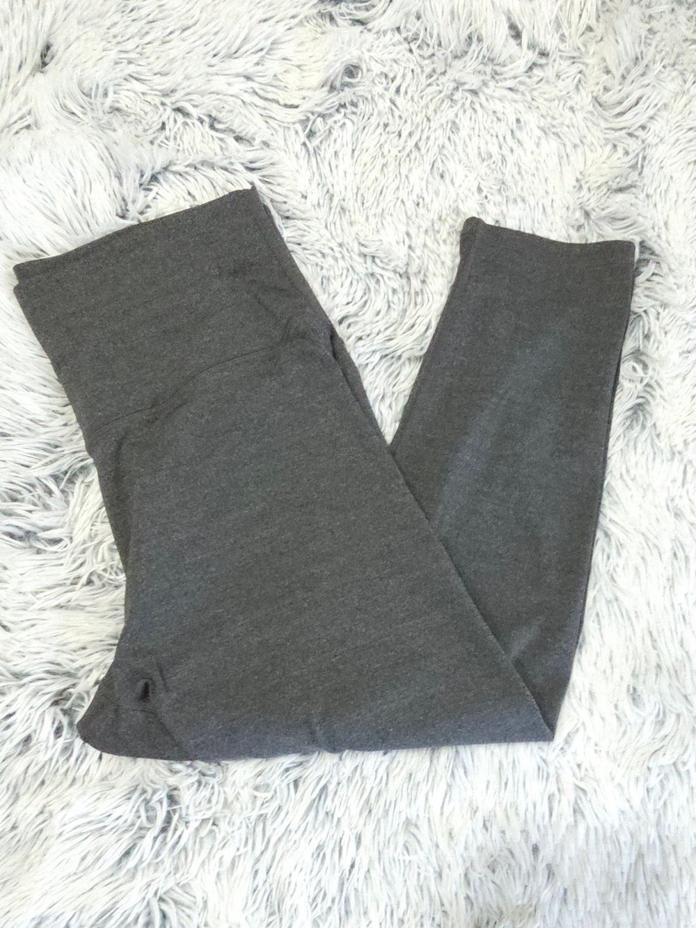Women's High-Waist Charcoal Gray Capri Leggings